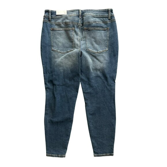 Maurices Mid Rise Jeggings 18W SHORT Distressed Denim Jeans Blue Stretch - Picture 3 of 6